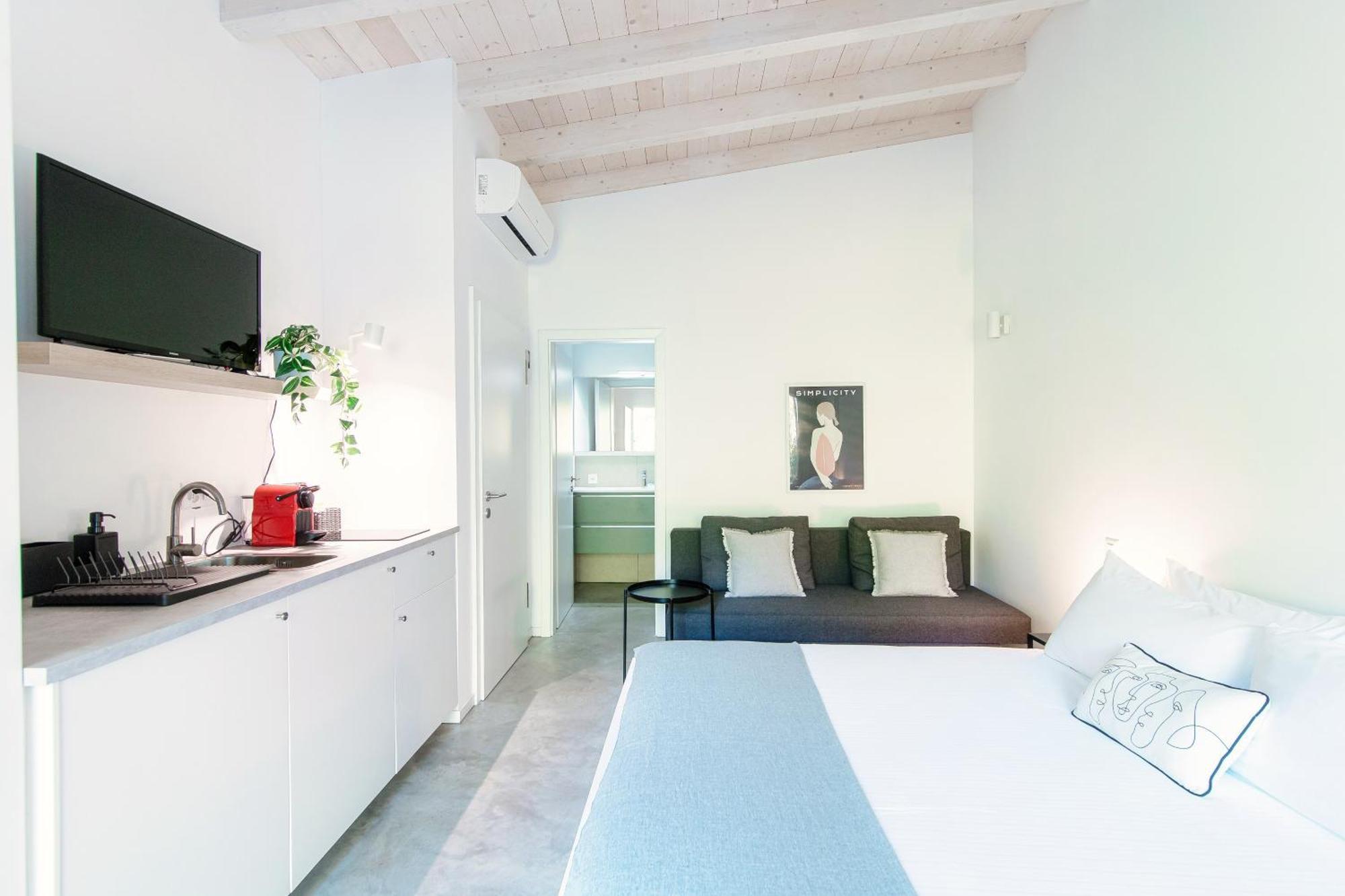 Le Betulle Studios By Quokka 360 - Studio Apartments By The Origlio Lake Екстериор снимка